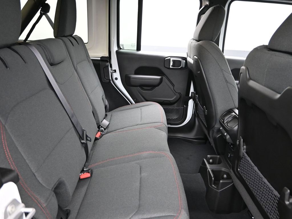 New 2025 Jeep Wrangler Unlimited Rubicon w/ Technology Group image 17