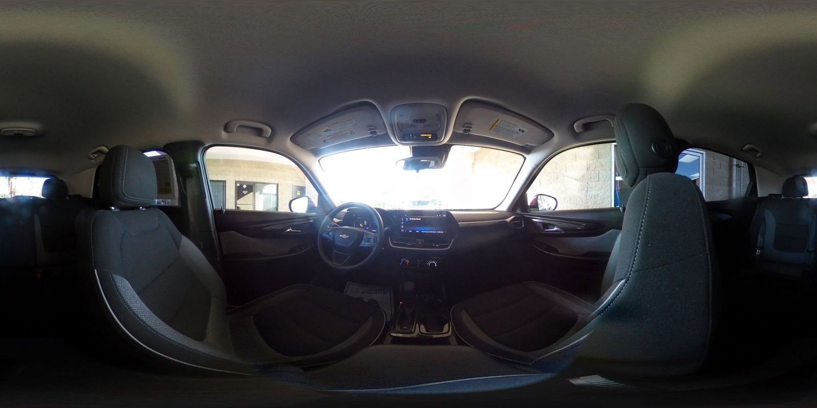 Used 2025 Chevrolet TrailBlazer LT image 41