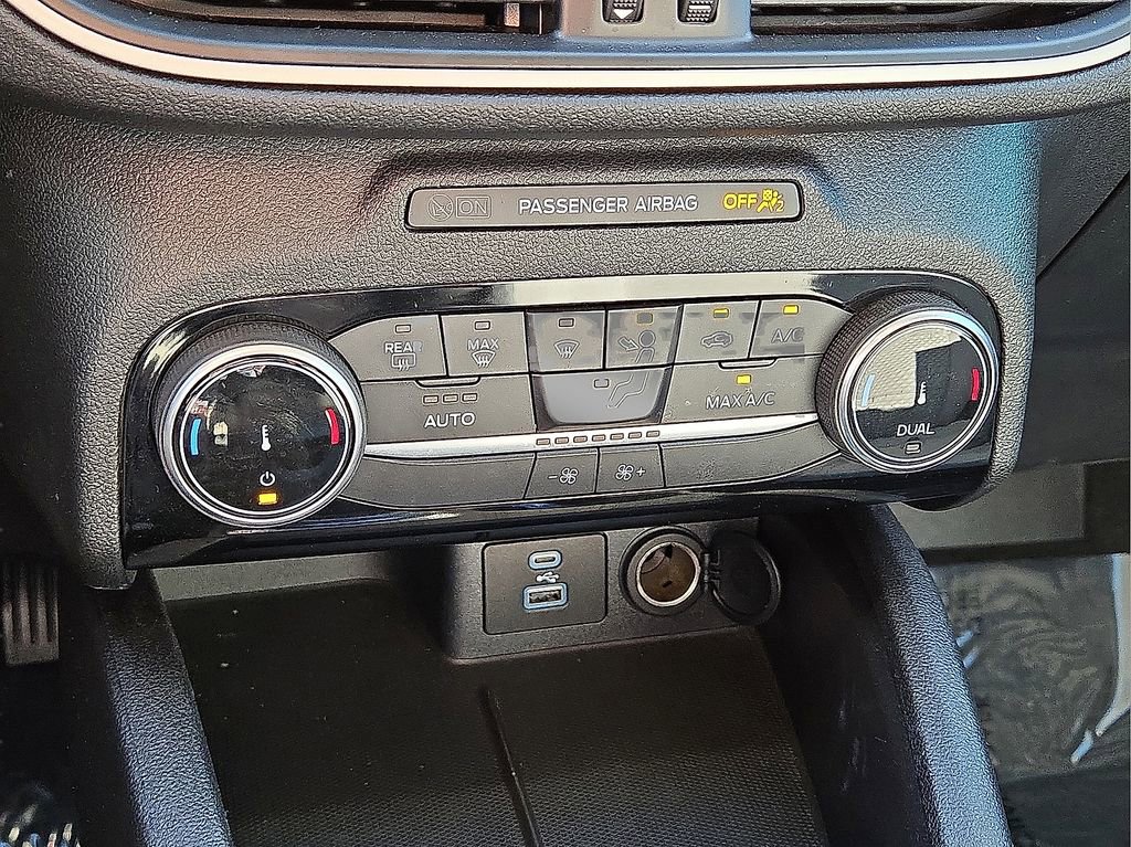 Used 2022 Ford Escape SE w/ Convenience Package image 29