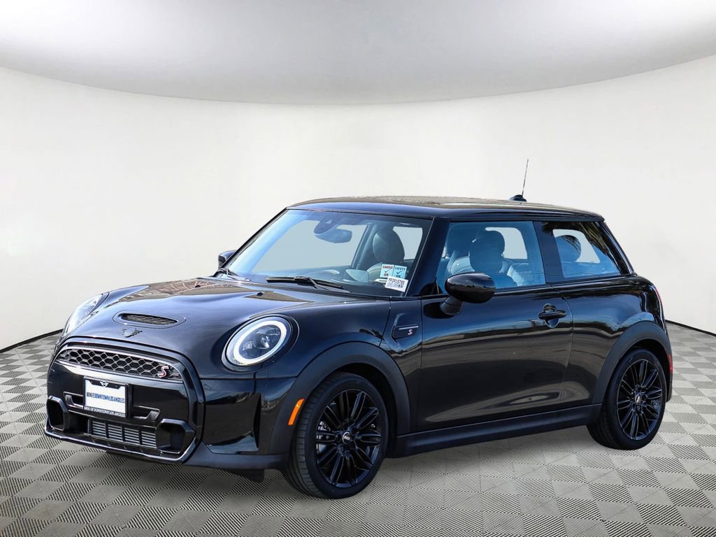 Used 2022 MINI Cooper S image 4