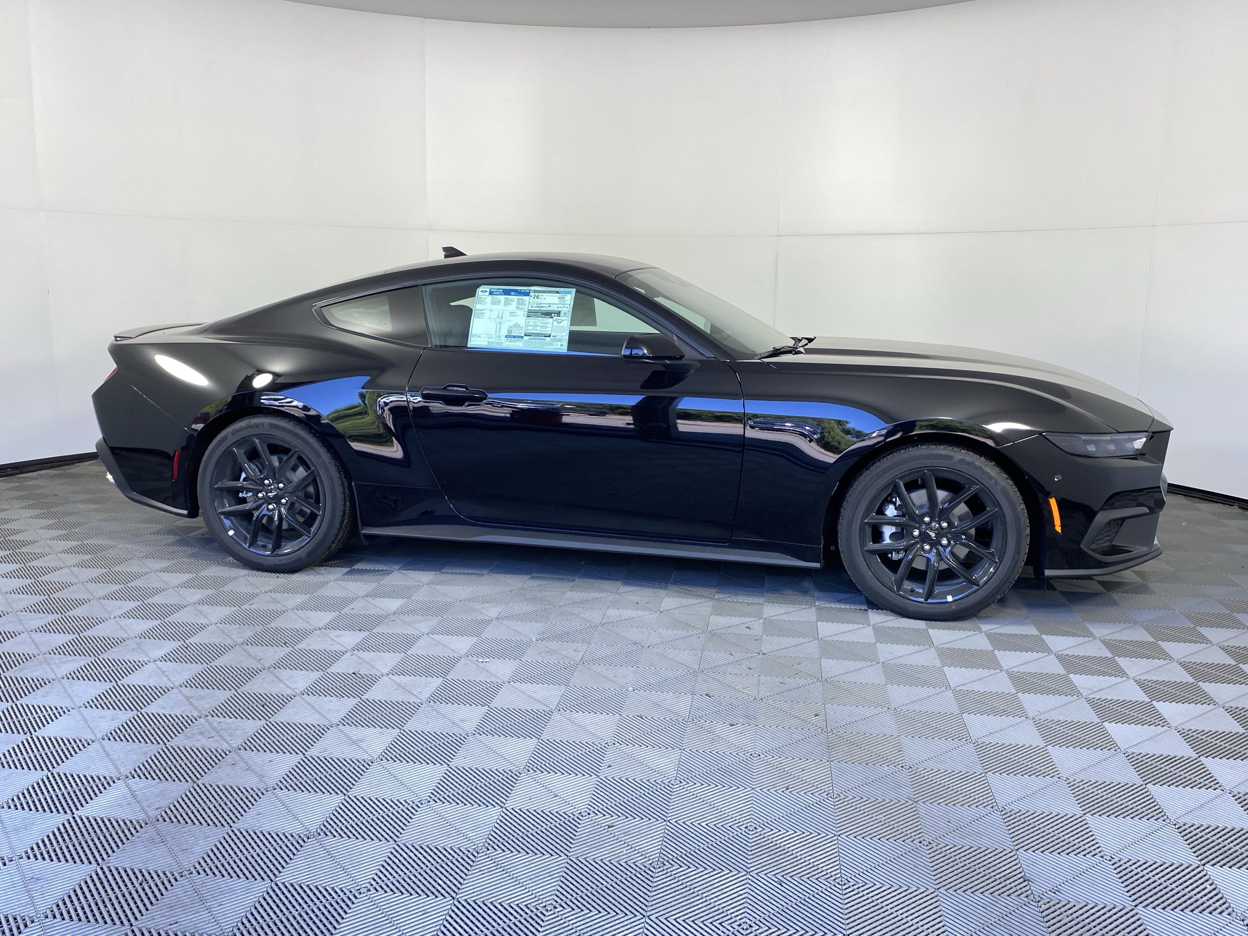 New 2025 Ford Mustang Coupe image 6