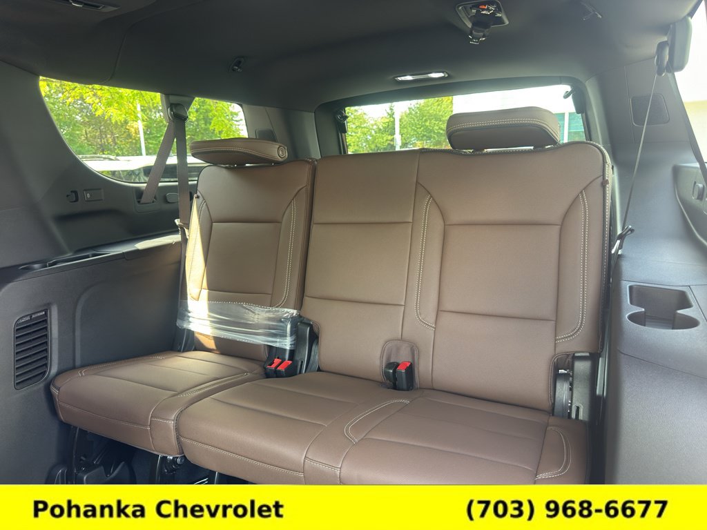 New 2026 Chevrolet Suburban High Country AWD/4WD image 31