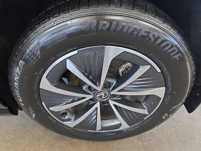 Used 2023 Lexus RZ 450e Premium w/ Technology Package AWD/4WD image 32