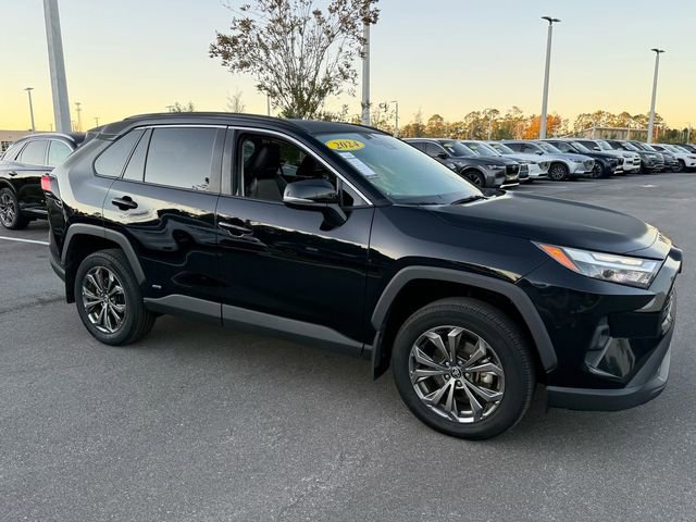 Used 2024 Toyota RAV4 XLE Premium image 16