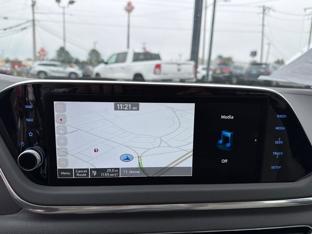 Used 2023 Hyundai Sonata Limited image 16