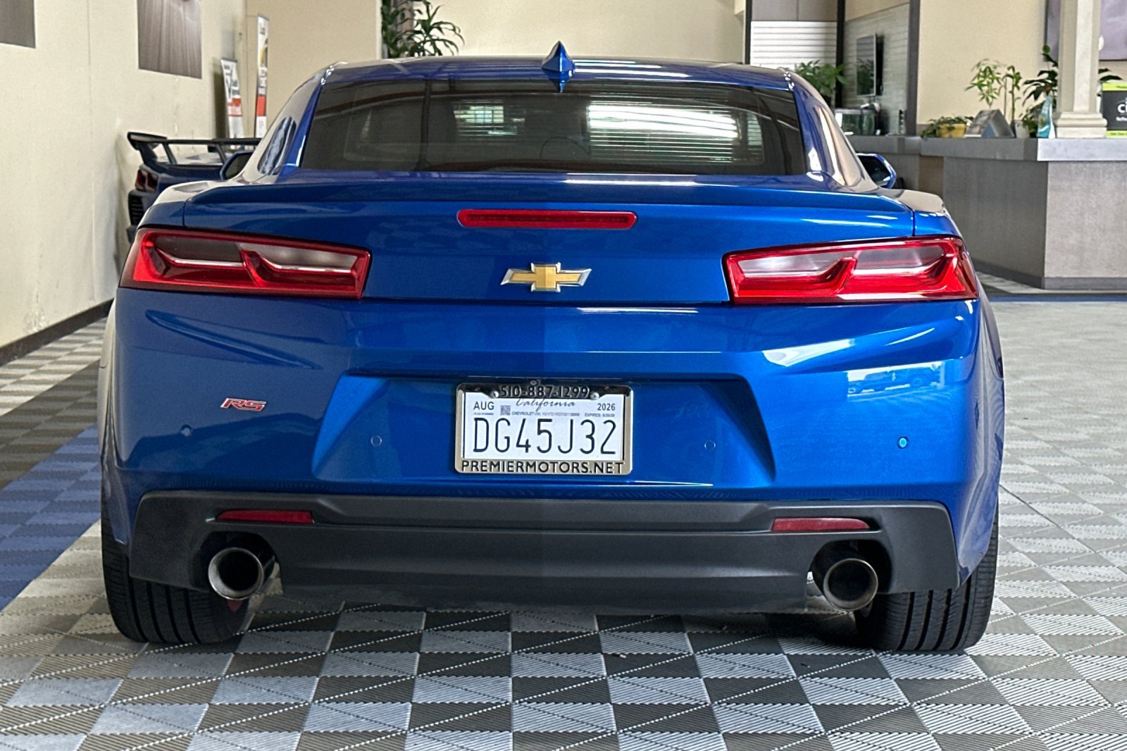 Used 2016 Chevrolet Camaro LT RWD image 5