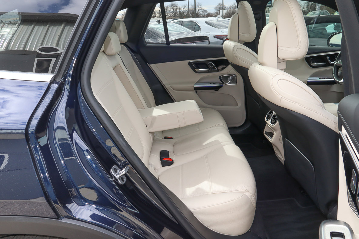 Used 2023 Mercedes-Benz GLC 300 GLC 300 image 27