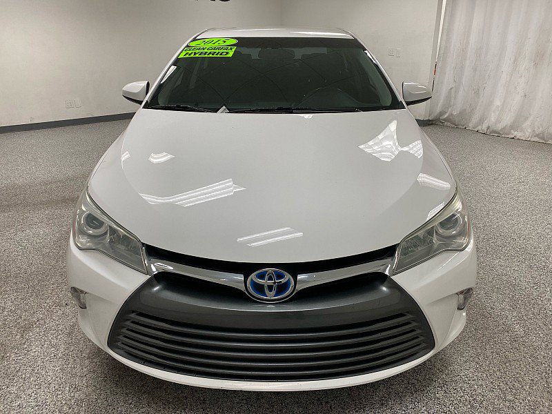 Used 2015 Toyota Camry LE image 2