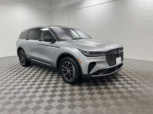 Used 2024 Lincoln Nautilus Premier AWD/4WD image 1