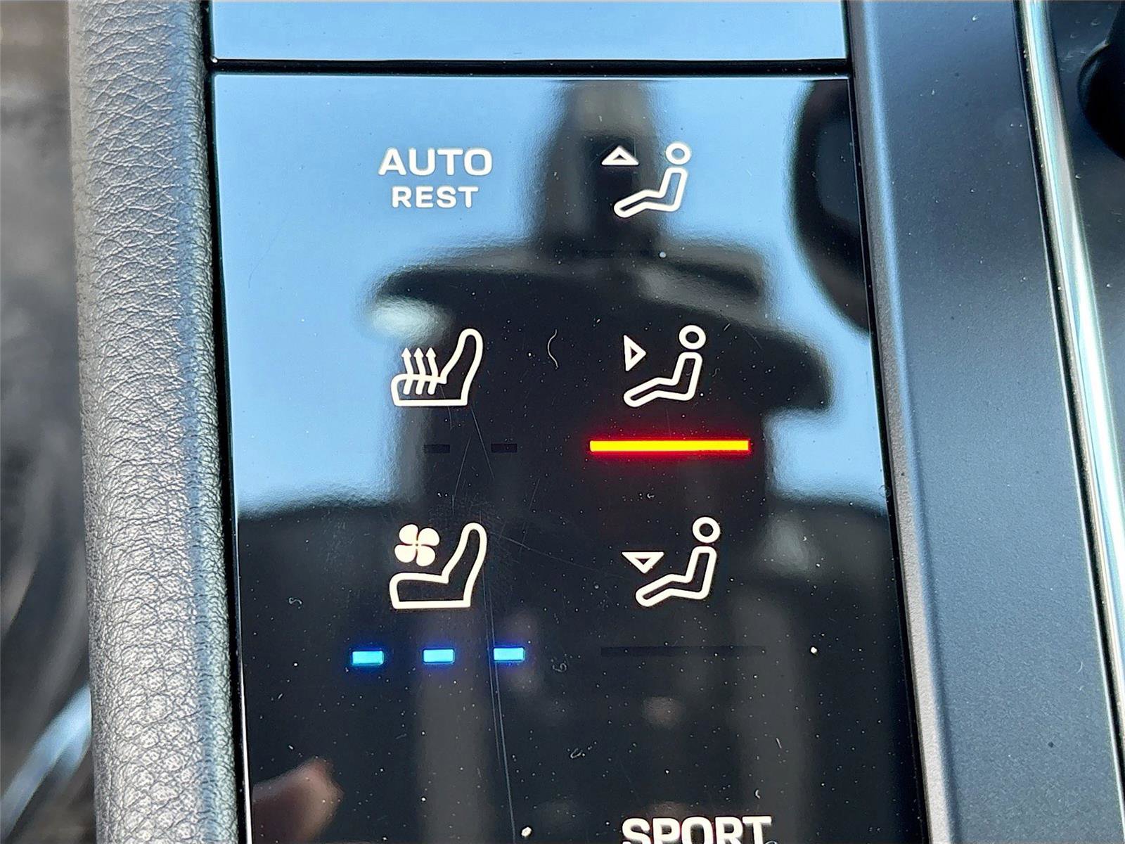 Used 2023 Porsche Macan S image 20