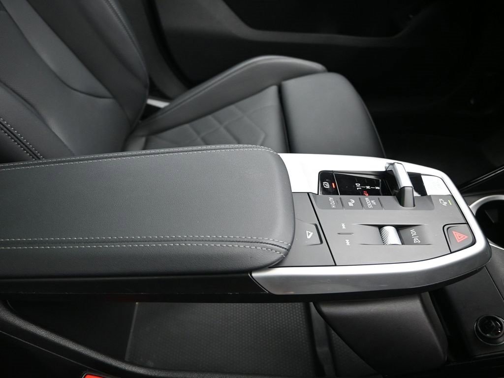 Certified 2025 BMW X2 xDrive28i image 27