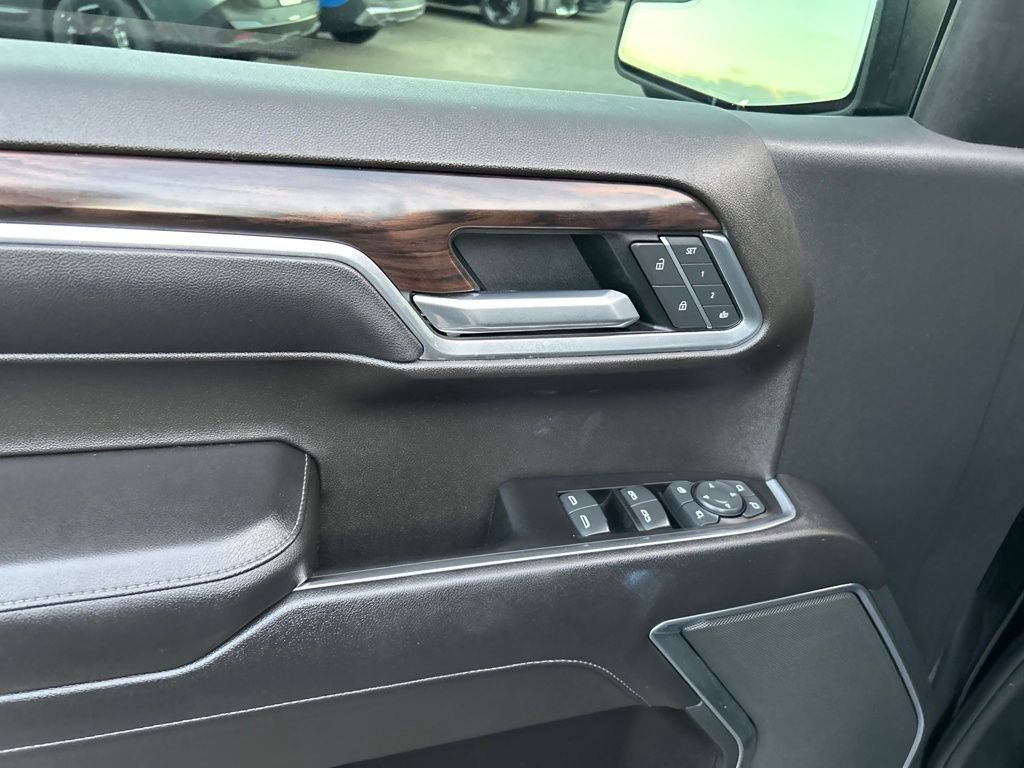 Used 2022 GMC Sierra 1500 SLT image 14