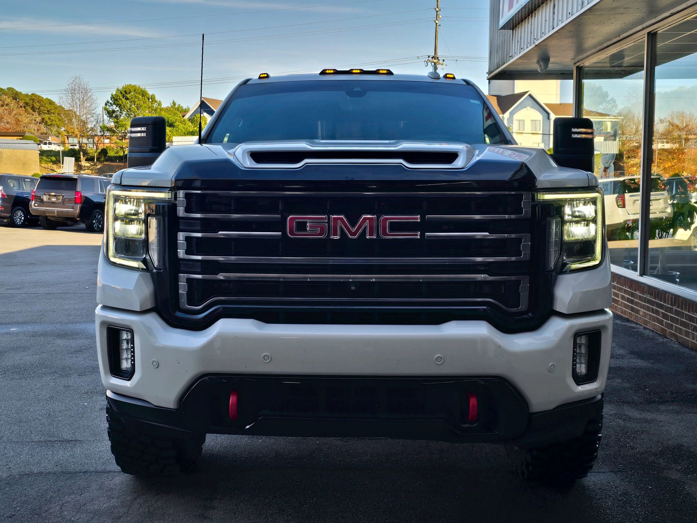 Used 2020 GMC Sierra 2500 AT4 w/ AT4 Premium Package image 4