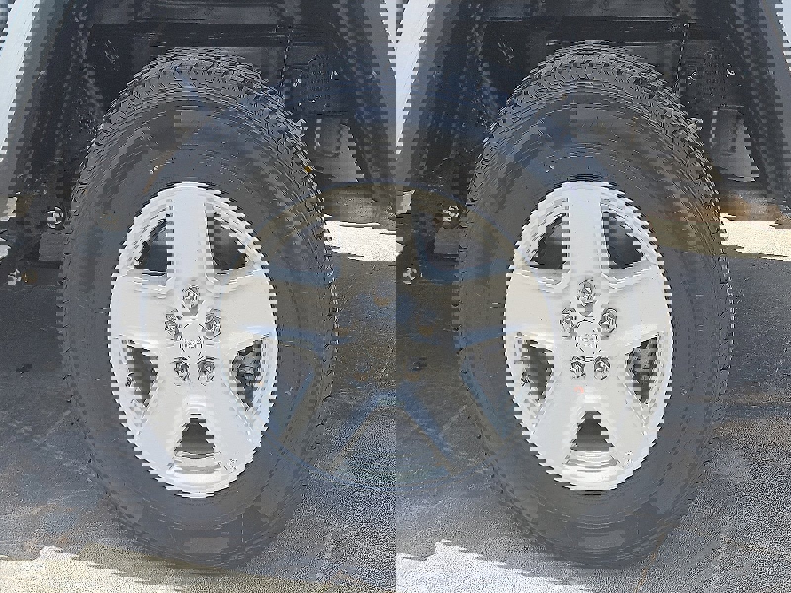 Used 2023 Jeep Gladiator Sport AWD/4WD image 5