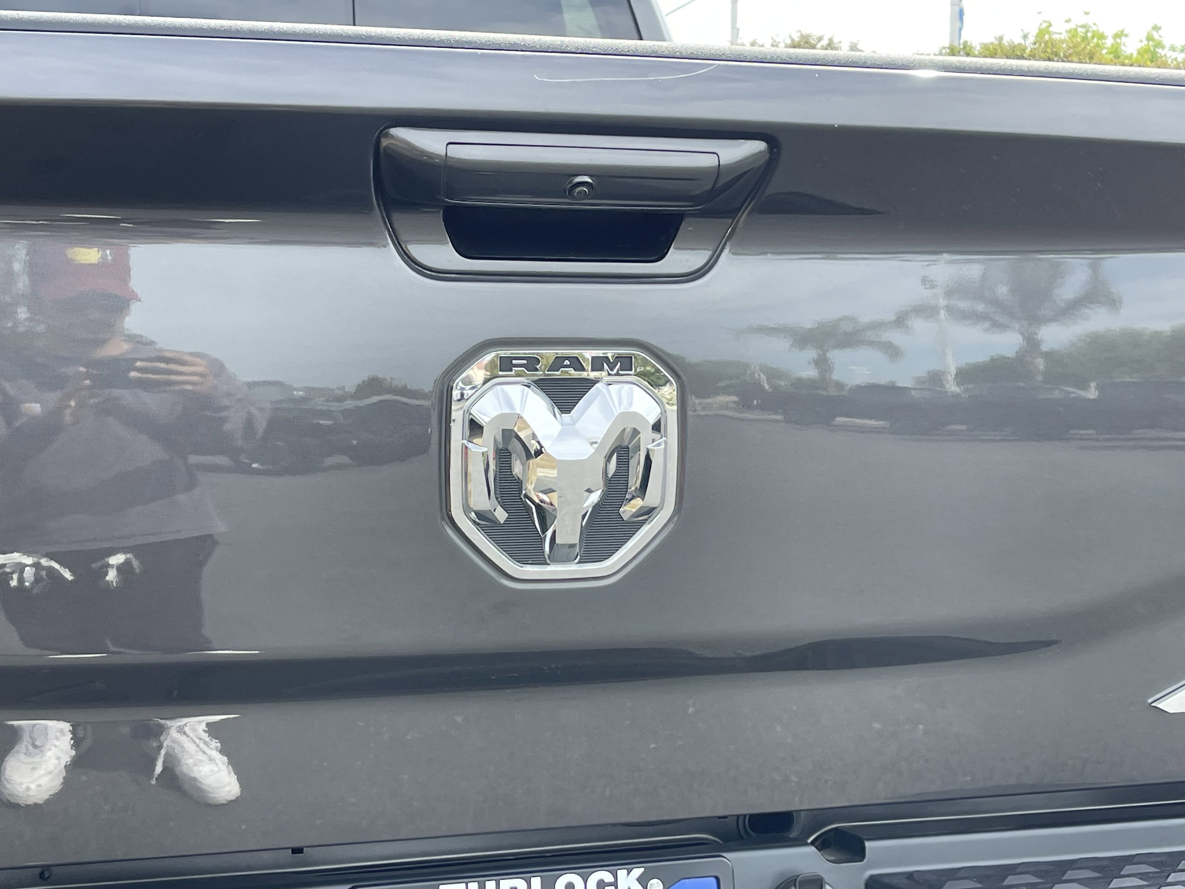 Used 2024 RAM 2500 Laramie AWD/4WD image 14