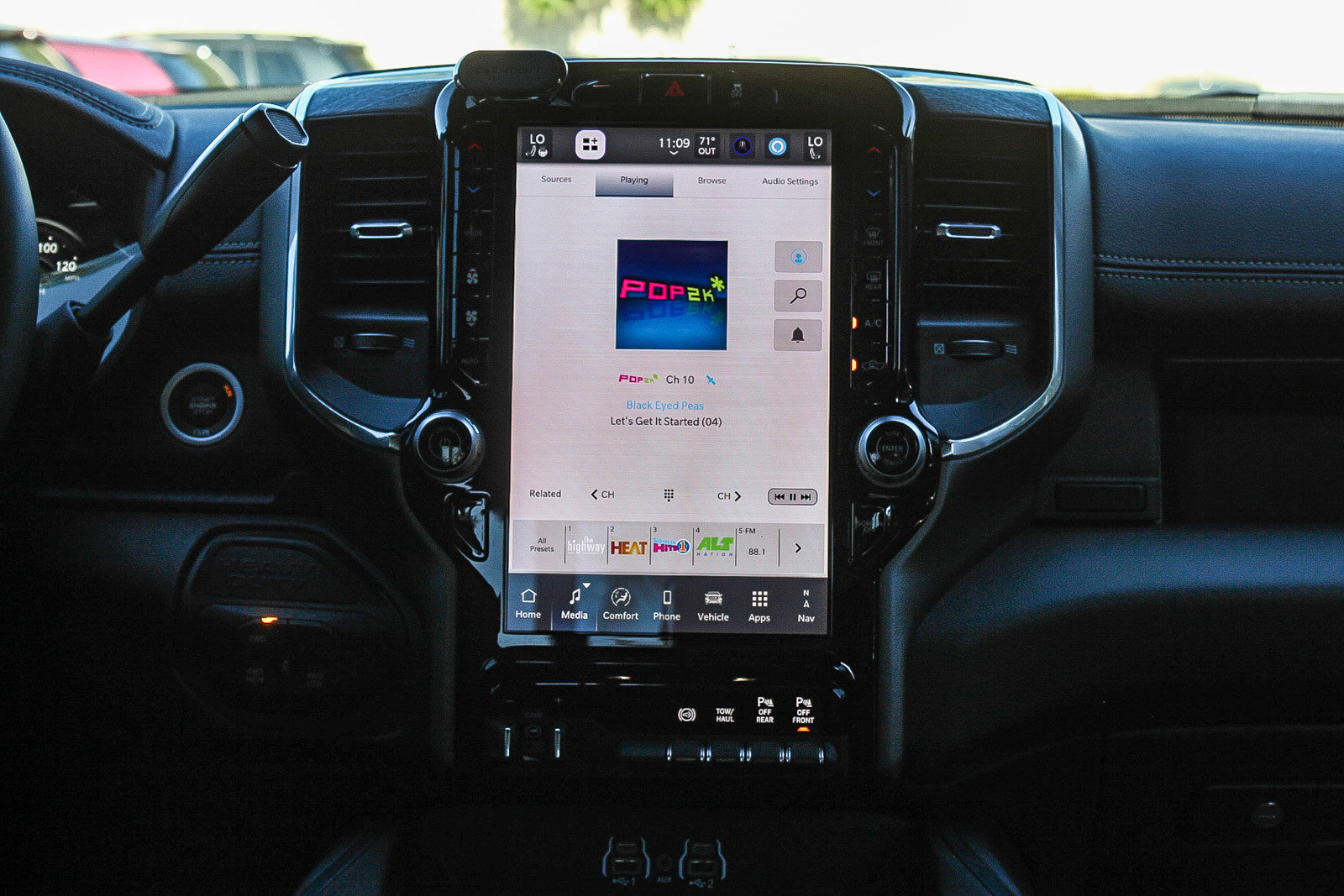 Used 2025 RAM 2500 Laramie image 13