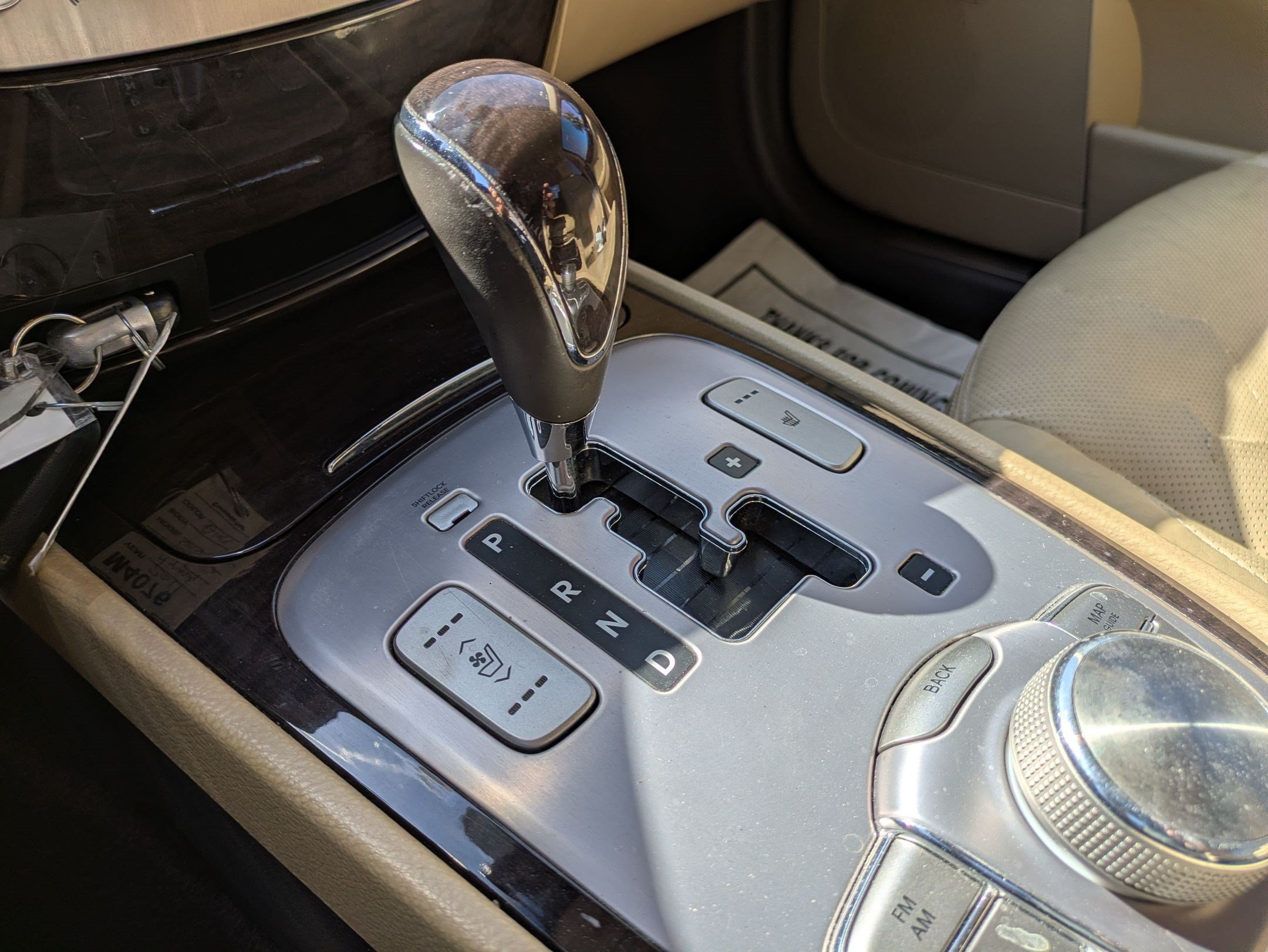 Used 2011 Hyundai Genesis 4.6 RWD image 24