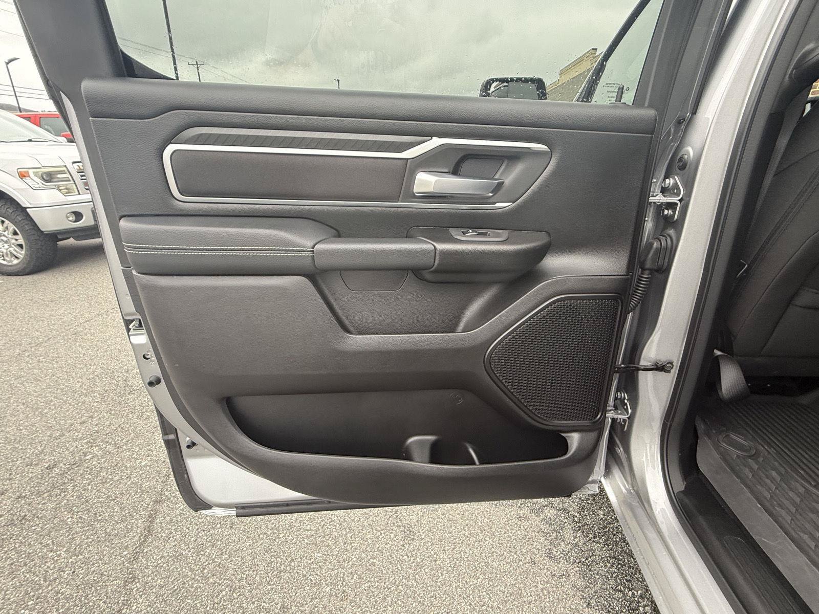 Used 2025 RAM 1500 Big Horn AWD/4WD image 13
