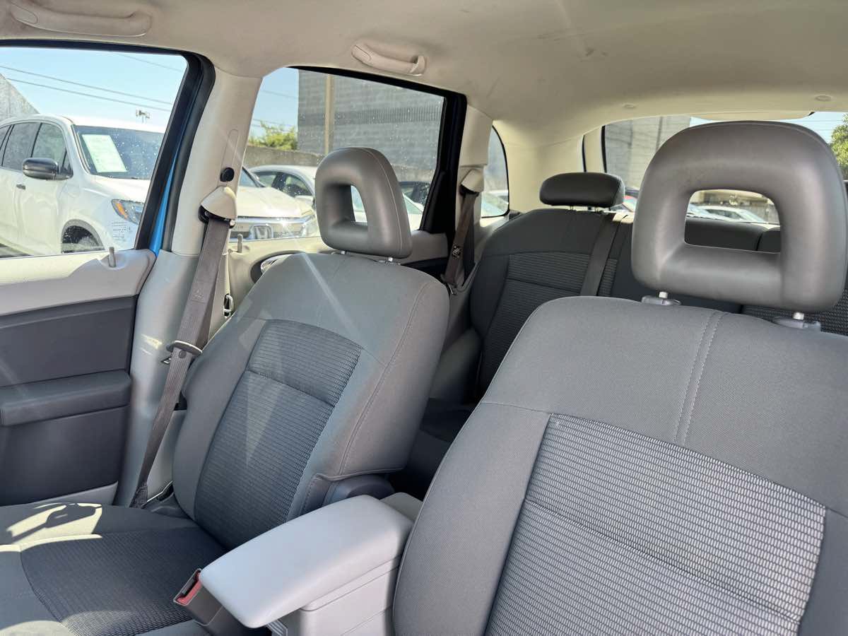 Used 2008 Chrysler PT Cruiser Touring FWD image 38