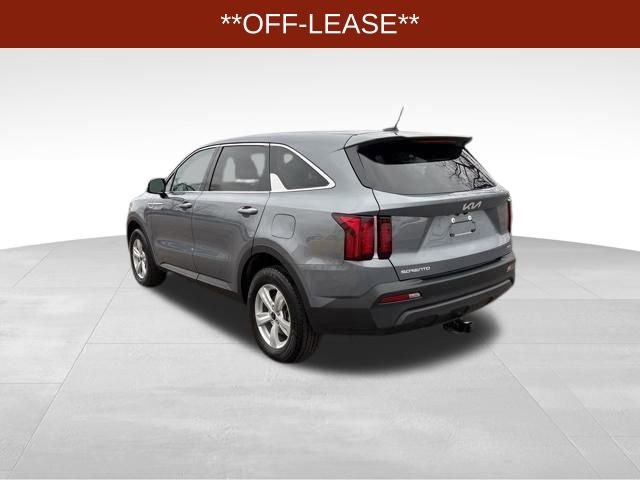 Used 2023 Kia Sorento LX image 5