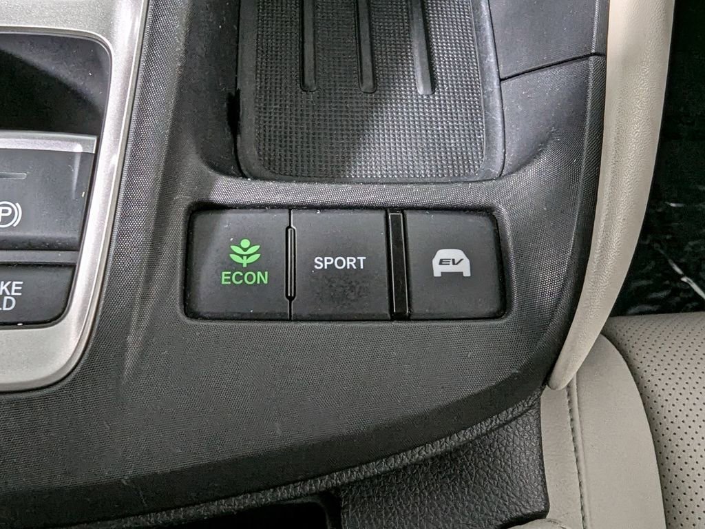 Used 2019 Honda Insight Touring image 37