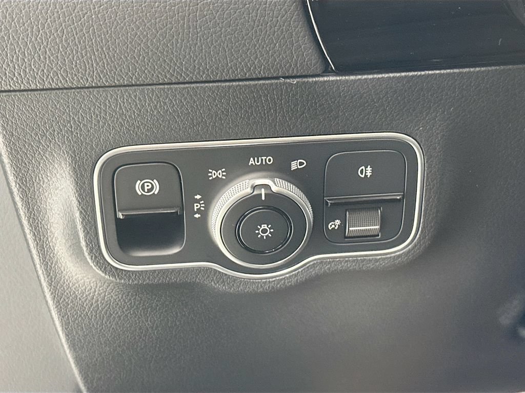 Certified 2026 Mercedes-Benz GLA 35 AMG 4MATIC image 10