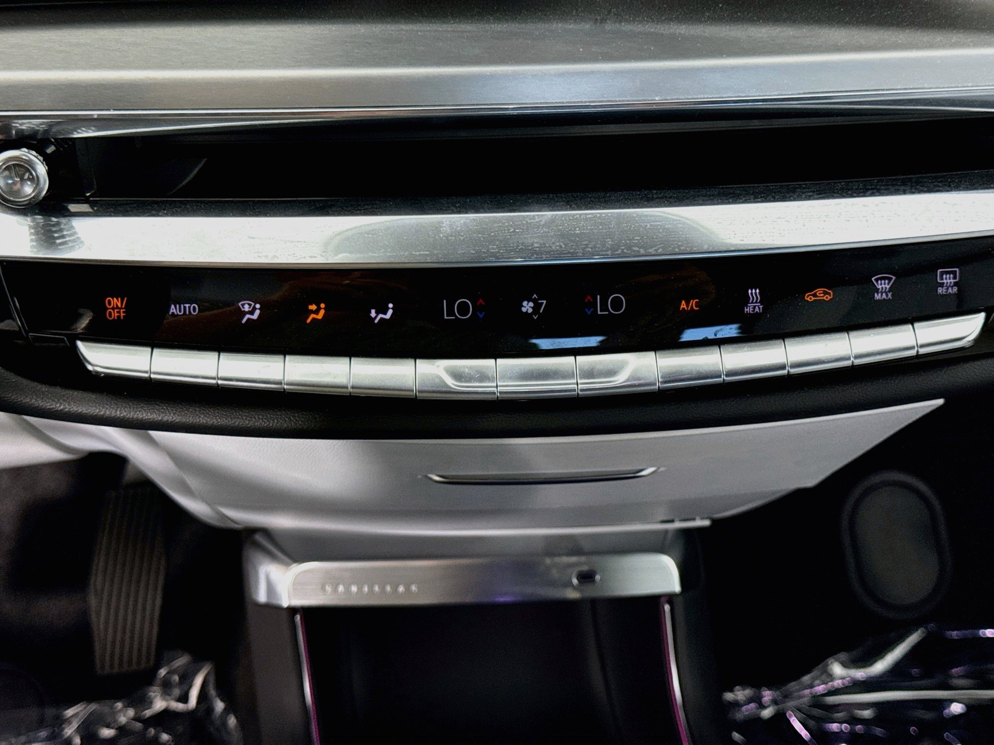 Used 2024 Cadillac Lyriq Luxury RWD image 18