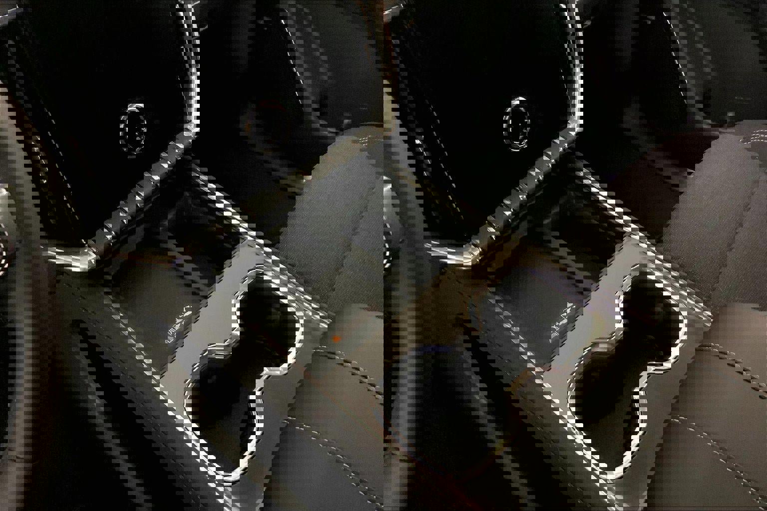 Used 2025 GMC Acadia Elevation FWD image 17