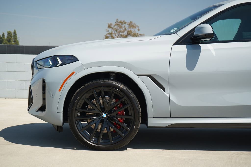 New 2026 BMW X6 xDrive40i w/ Premium Package image 5