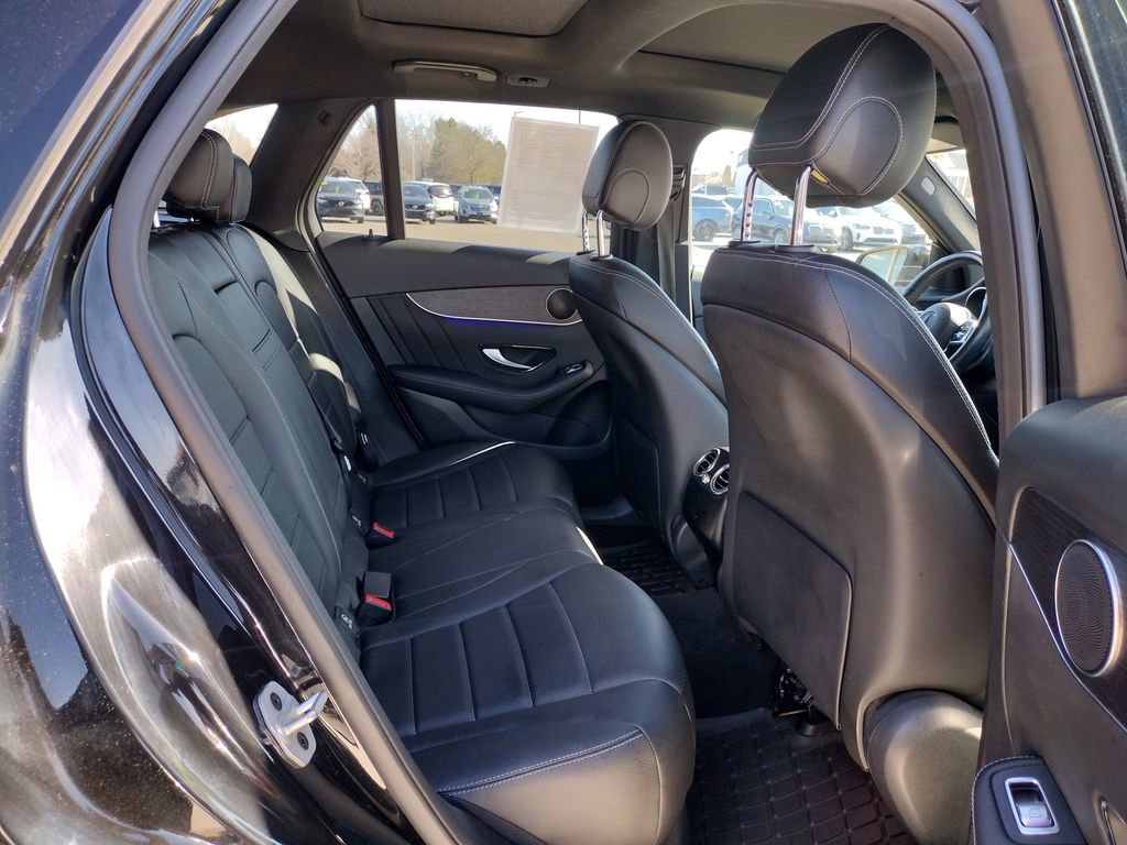Used 2022 Mercedes-Benz GLC 300 GLC 300 image 10