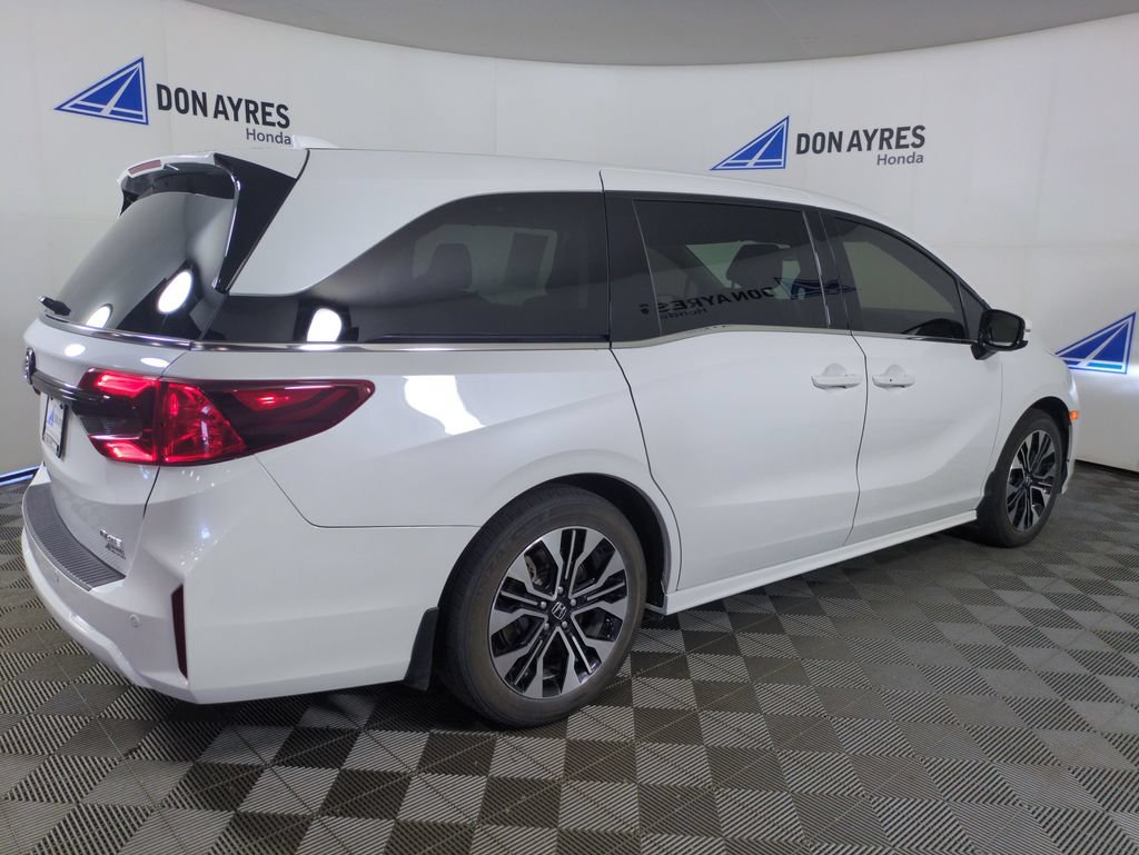 Certified 2025 Honda Odyssey Elite image 9