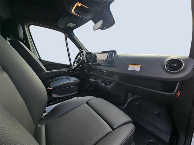 New 2024 Mercedes-Benz eSprinter 170 Cargo image 10