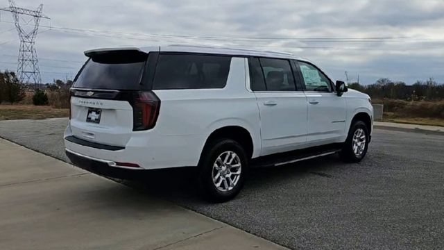 New 2026 Chevrolet Suburban LS RWD image 8