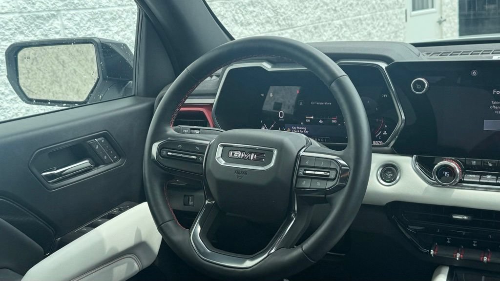 Used 2024 GMC Canyon AT4X AWD/4WD image 14