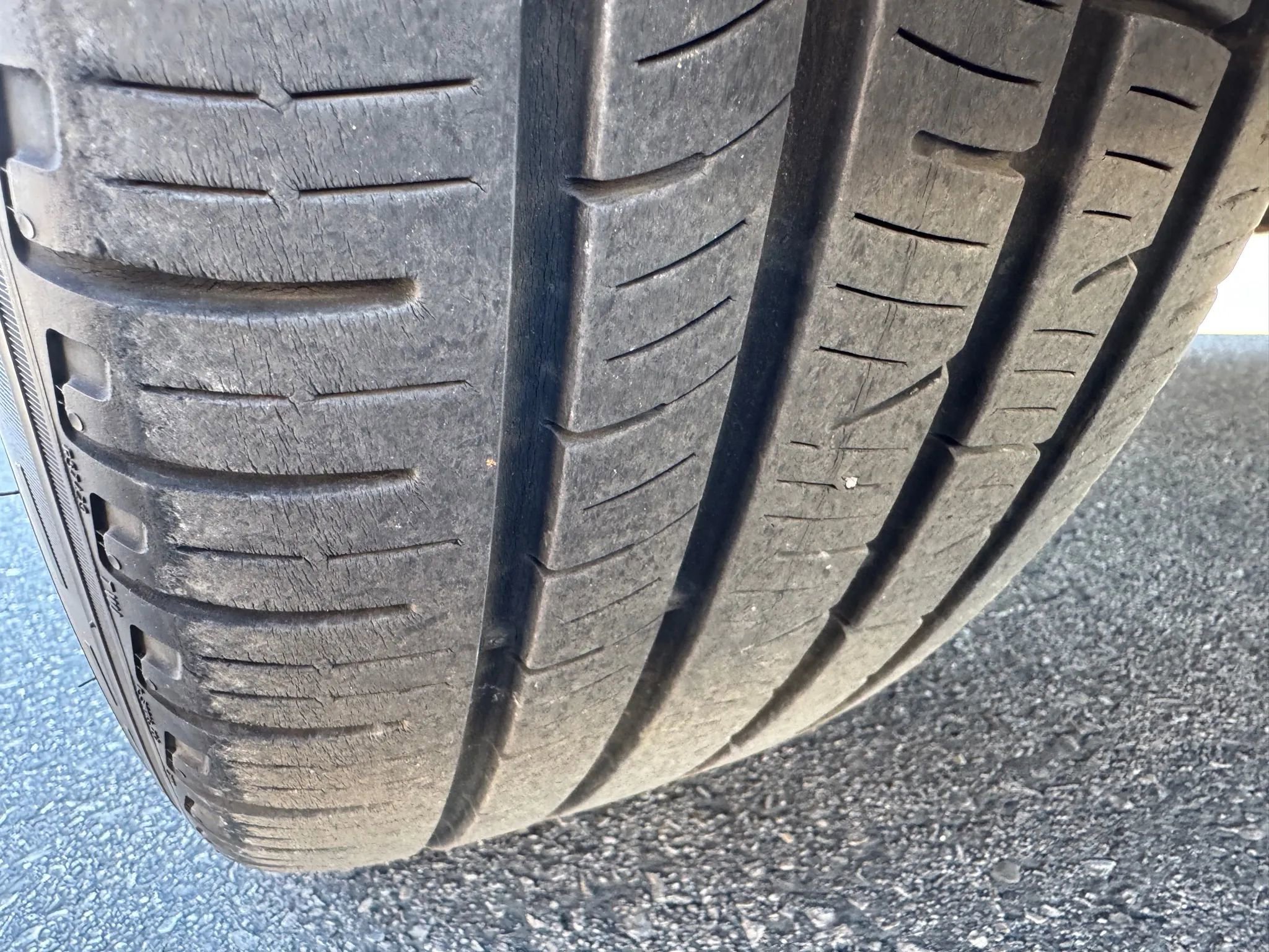 Used 2017 Chrysler 300 Limited image 9