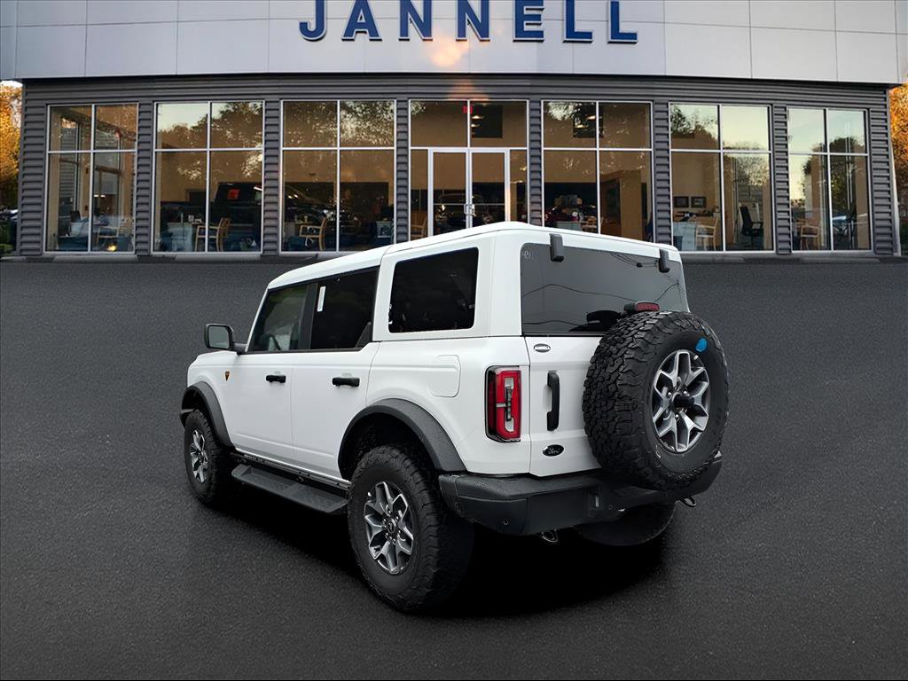 New 2025 Ford Bronco Badlands AWD/4WD image 4