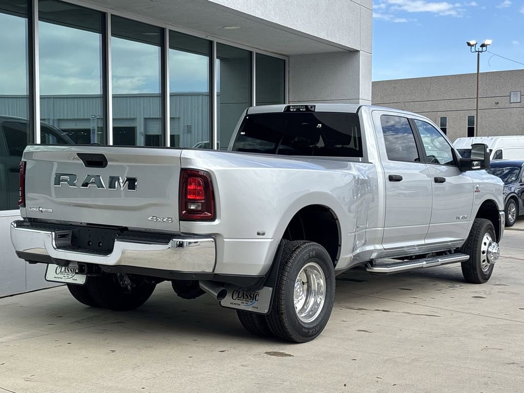 New 2026 RAM 3500 Big Horn AWD/4WD image 3