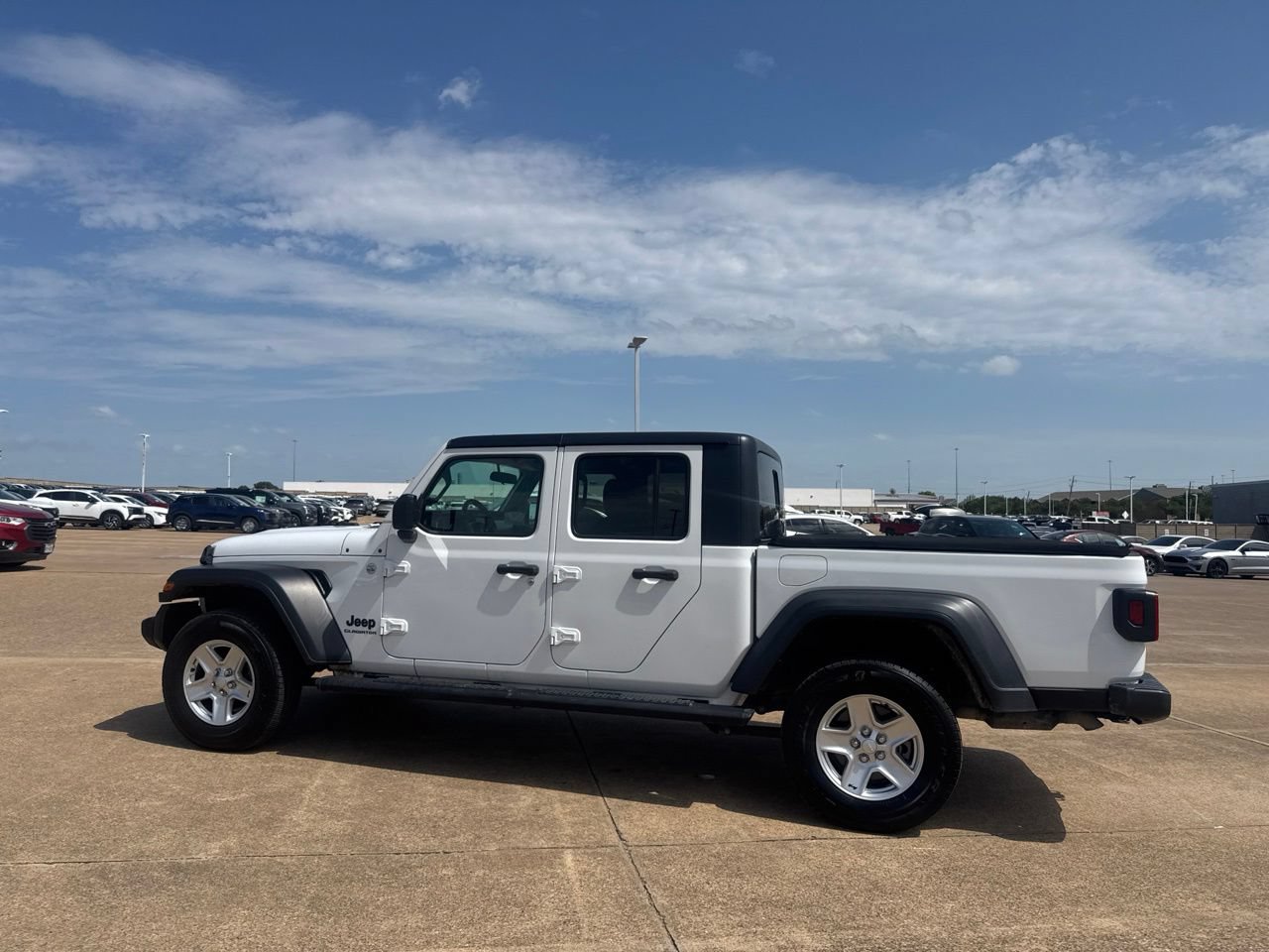Used 2020 Jeep Gladiator Sport w/ Quick Order Package 24S AWD/4WD image 12