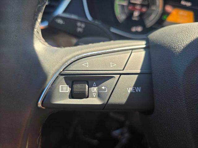 Used 2023 Audi Q5 e Premium Plus w/ Premium Plus Package image 34