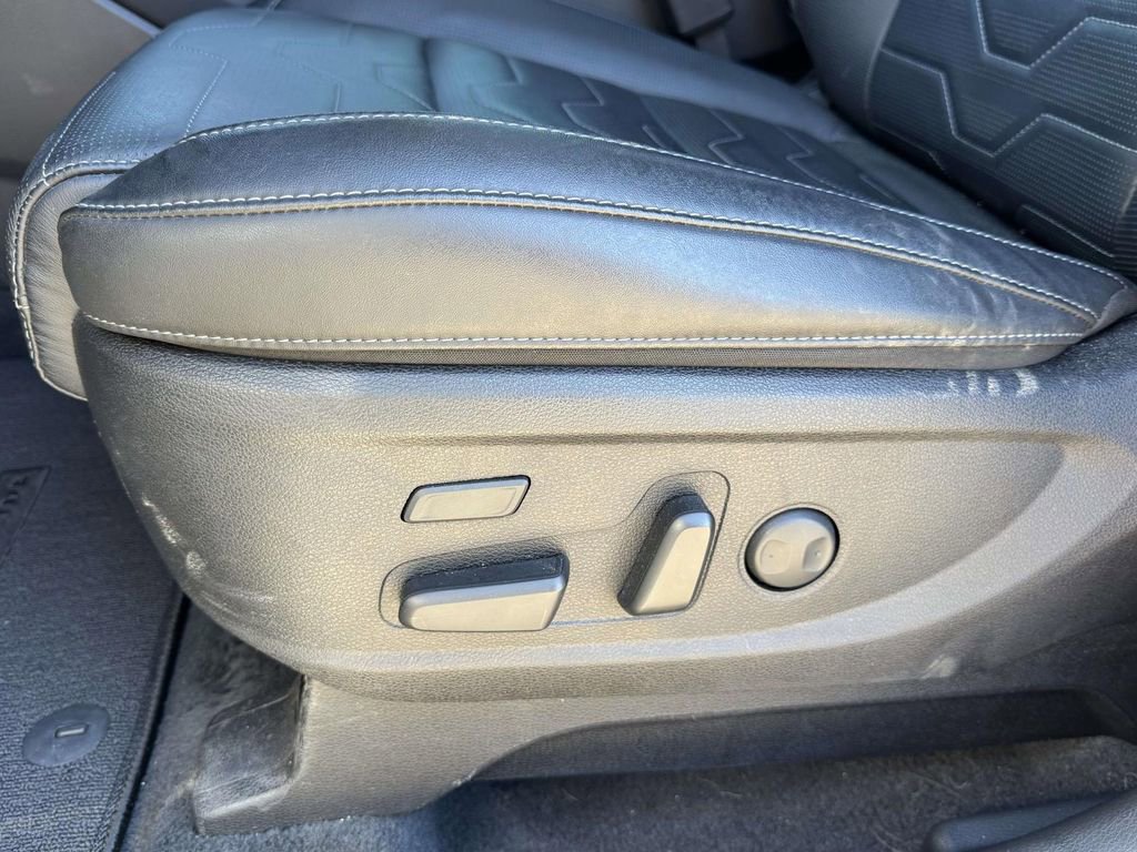 Used 2022 Kia Telluride SX w/ SX Prestige Package image 20