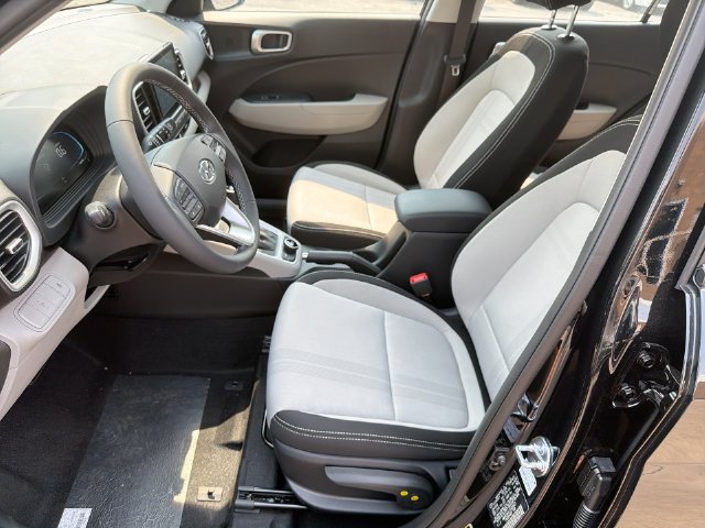 New 2026 Hyundai Venue SEL FWD image 22