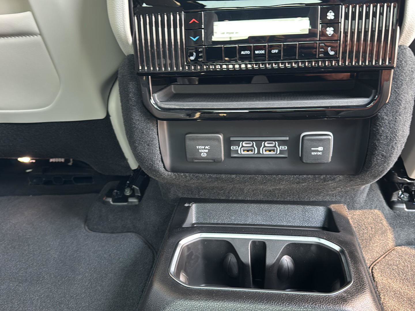 New 2026 Jeep Grand Wagoneer Limited AWD/4WD image 30