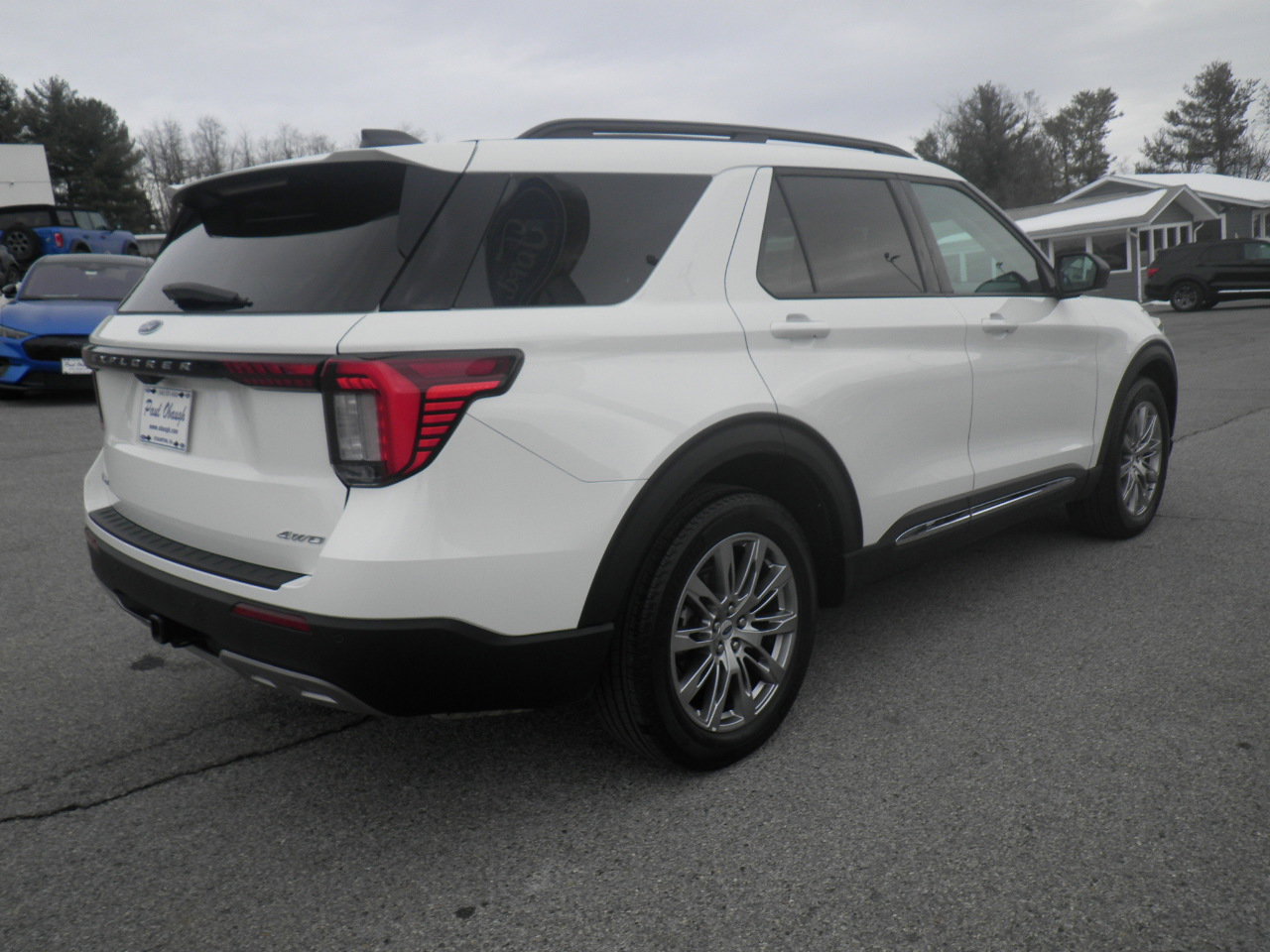 Certified 2025 Ford Explorer Active w/ Active Comfort Package image 6