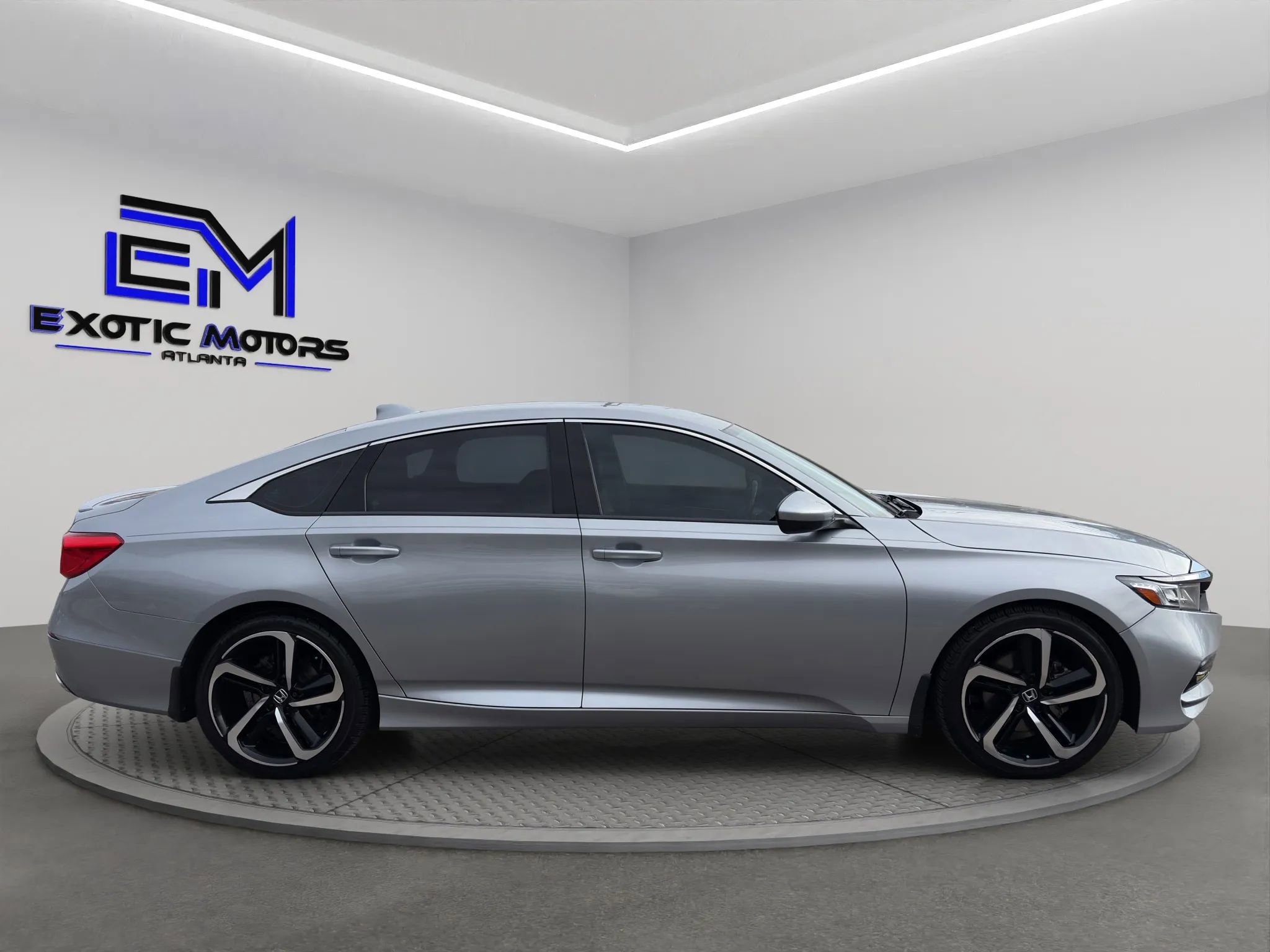Used 2020 Honda Accord Sport image 6