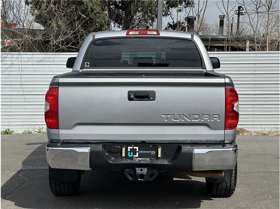 Used 2015 Toyota Tundra SR5 w/ SR5 Upgrade Package image 11