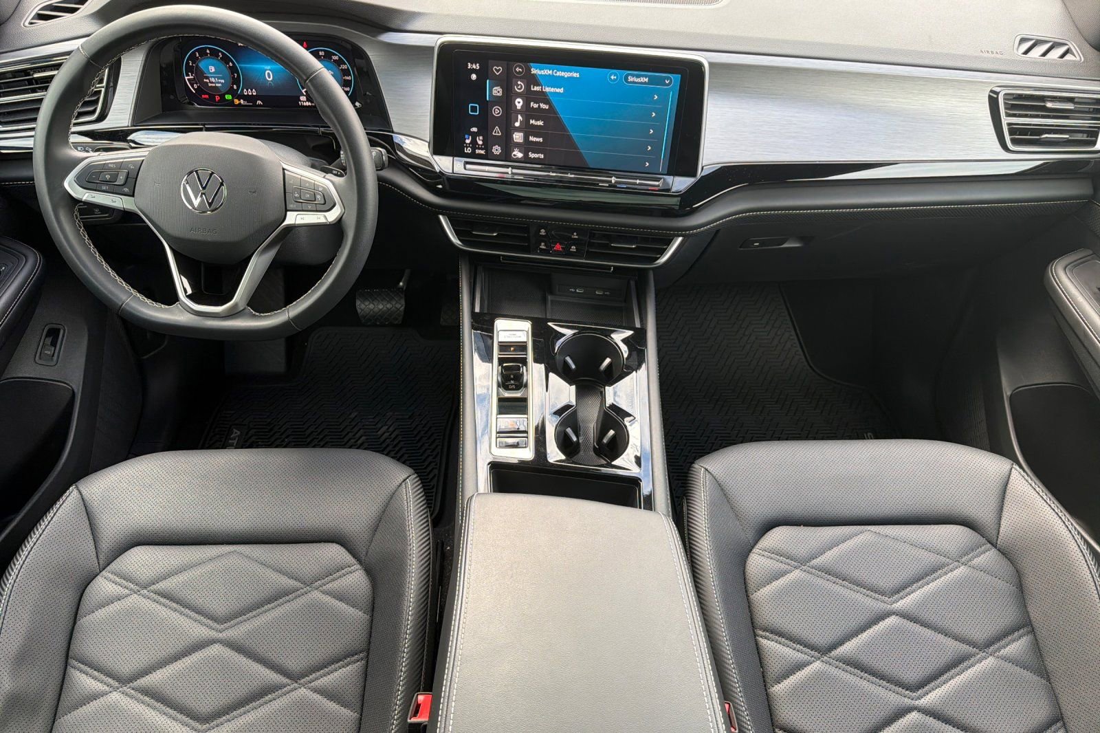 Used 2024 Volkswagen Atlas Cross Sport SE w/ Panoramic Sunroof Package image 13