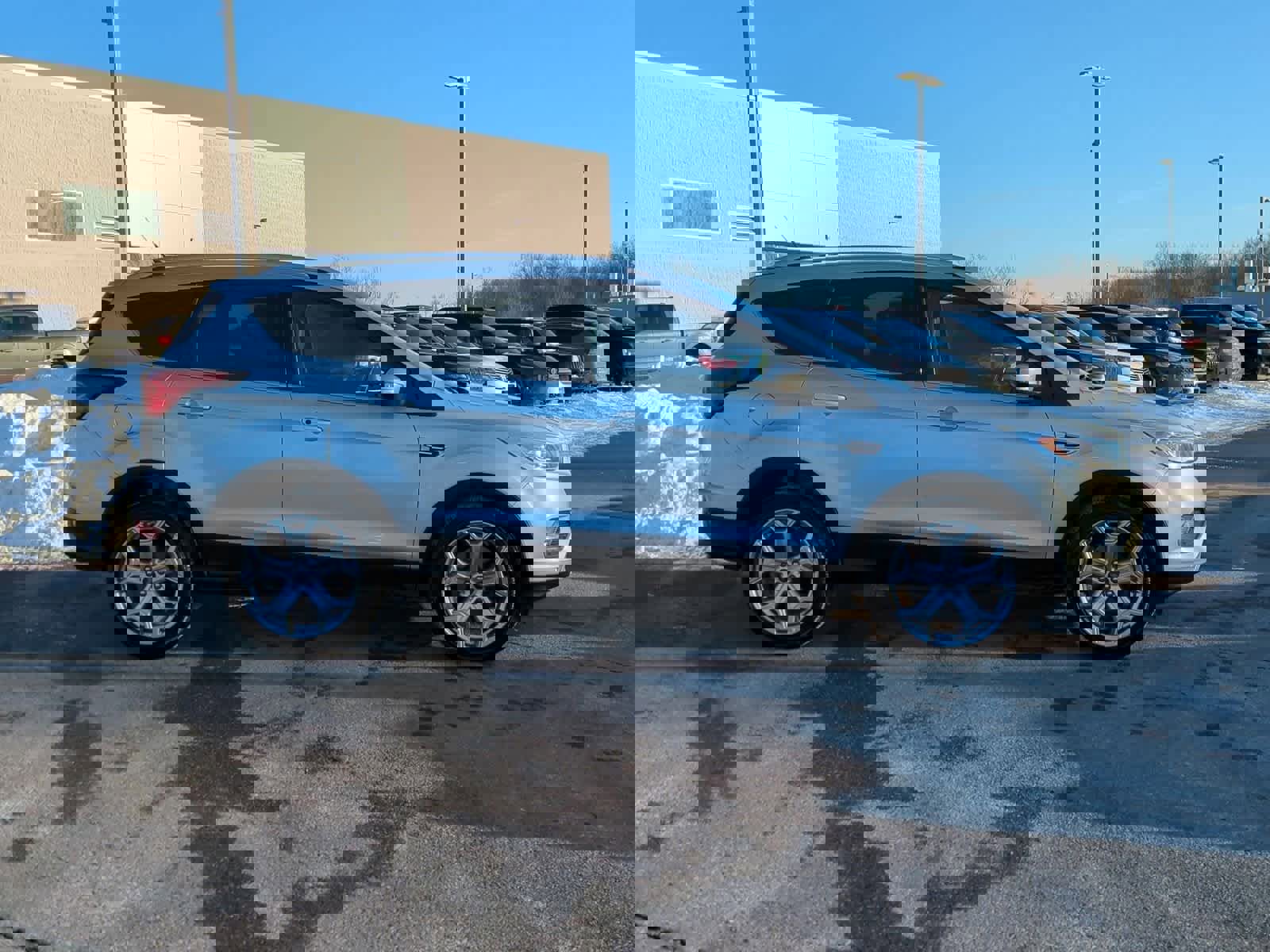 Used 2019 Ford Escape Titanium image 9