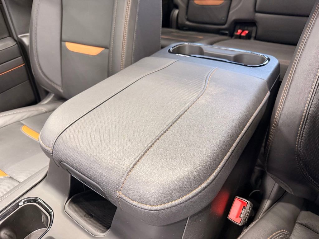 Used 2025 GMC Sierra 1500 AT4 w/ AT4 Premium Package AWD/4WD image 47