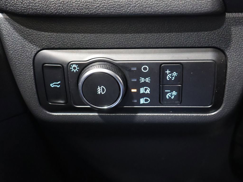 Used 2025 Ford Escape ST-Line Select AWD/4WD image 32