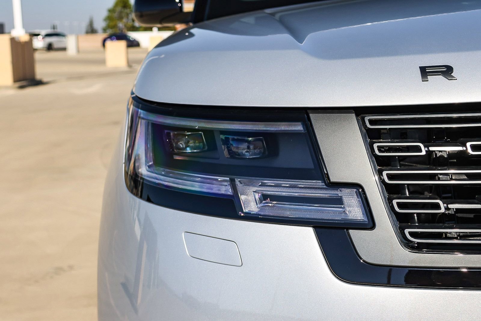 New 2025 Land Rover Range Rover SE image 15